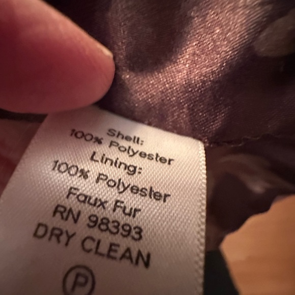 Dennis Basso faux fur coat - Picture 12 of 16